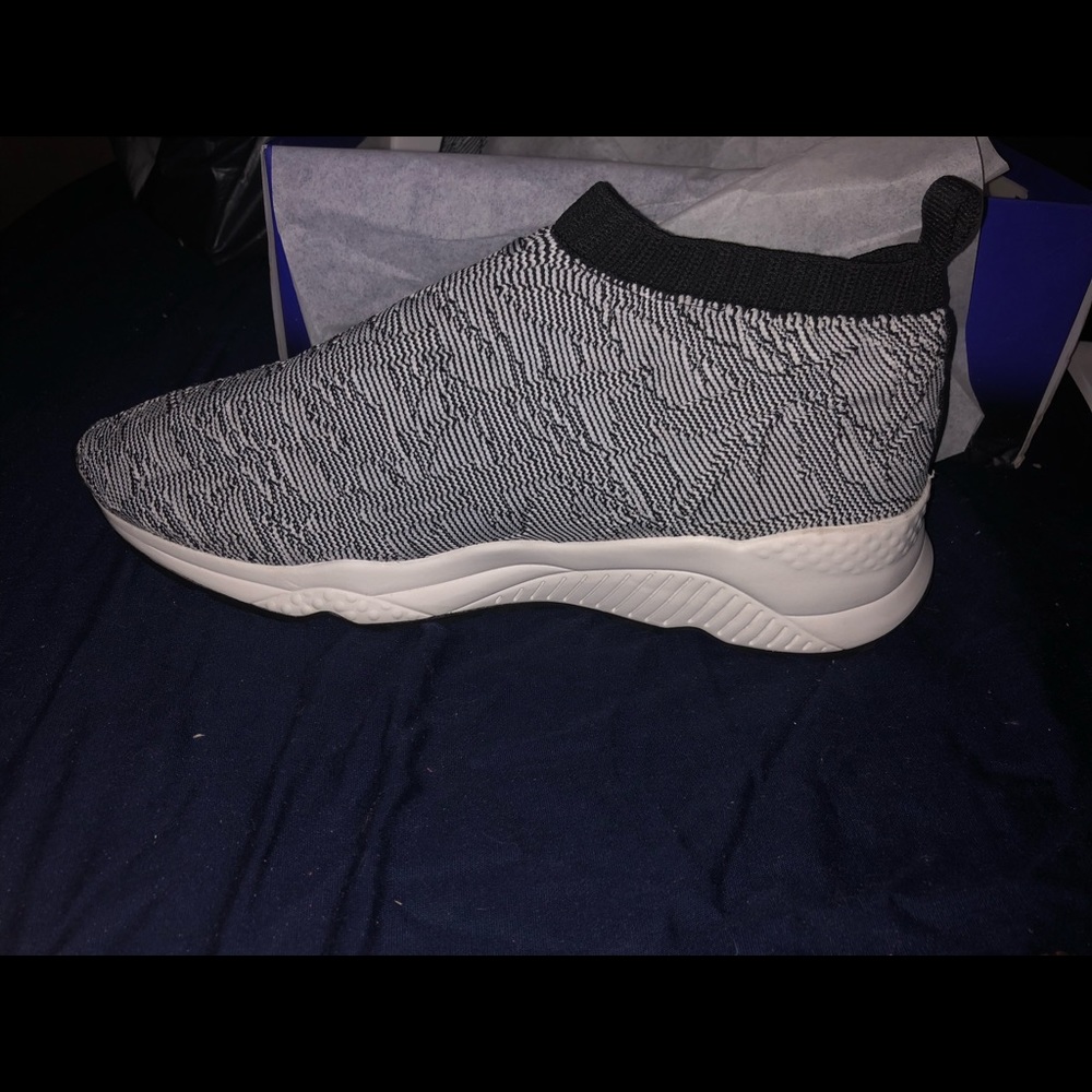 Slip-on sneaker women’s